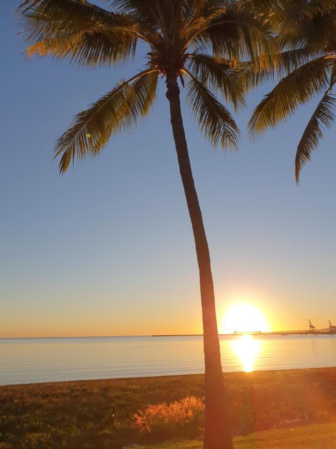 Waters Edge The Strand Townsville Exterior foto